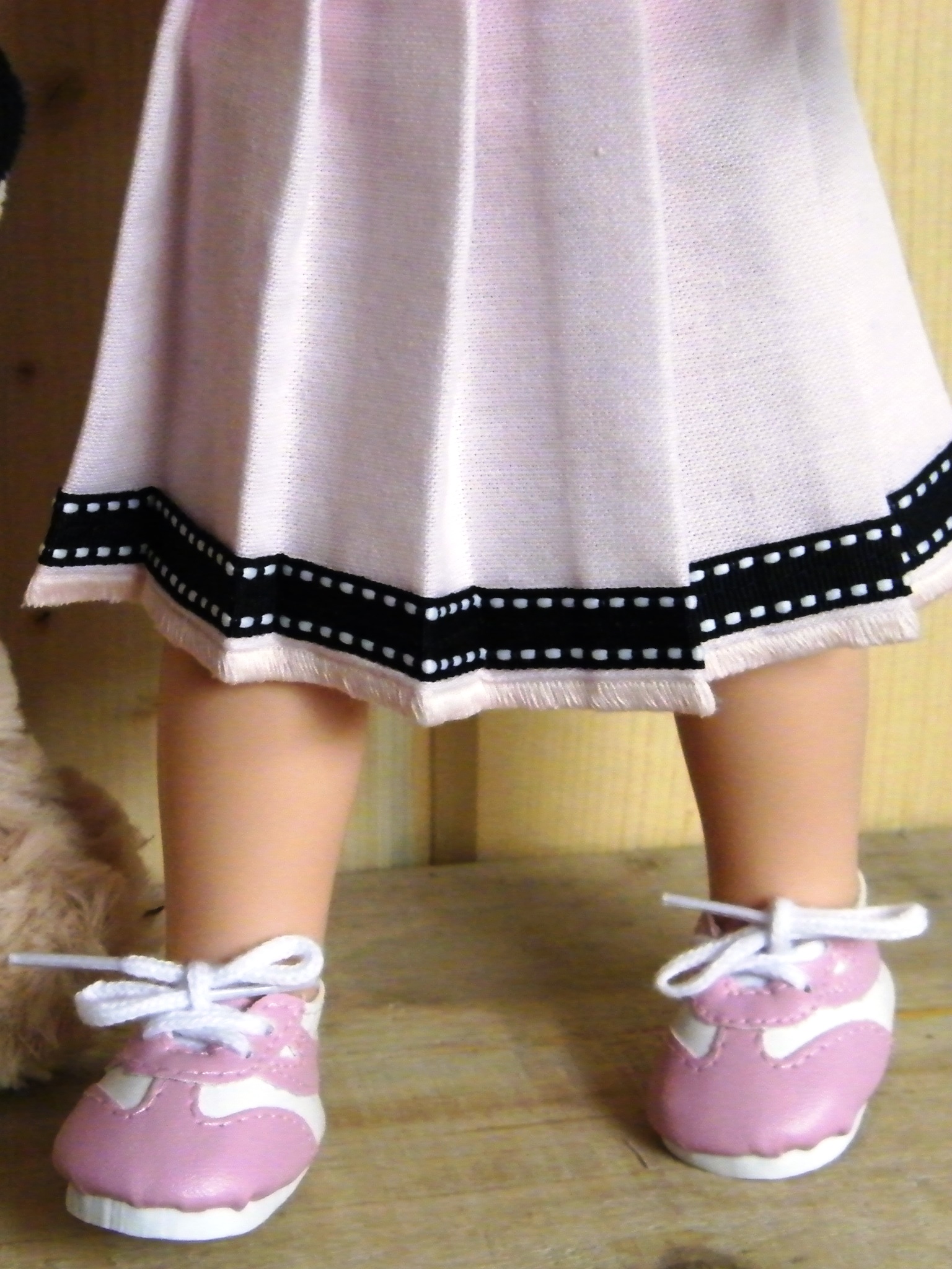PINK CHEER LEADER OUTFIT