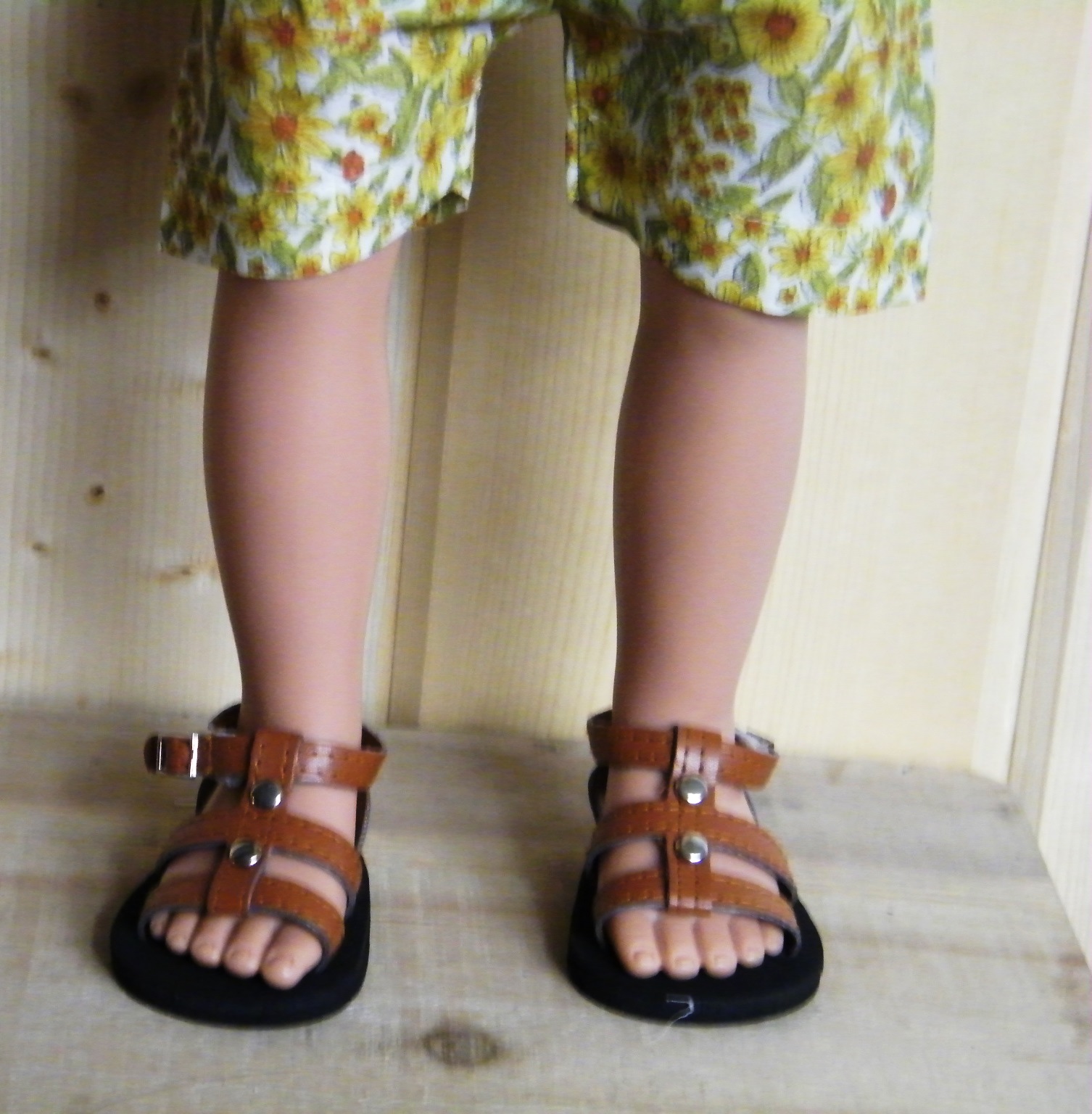 YELLOW FLOWER SHORT SET
