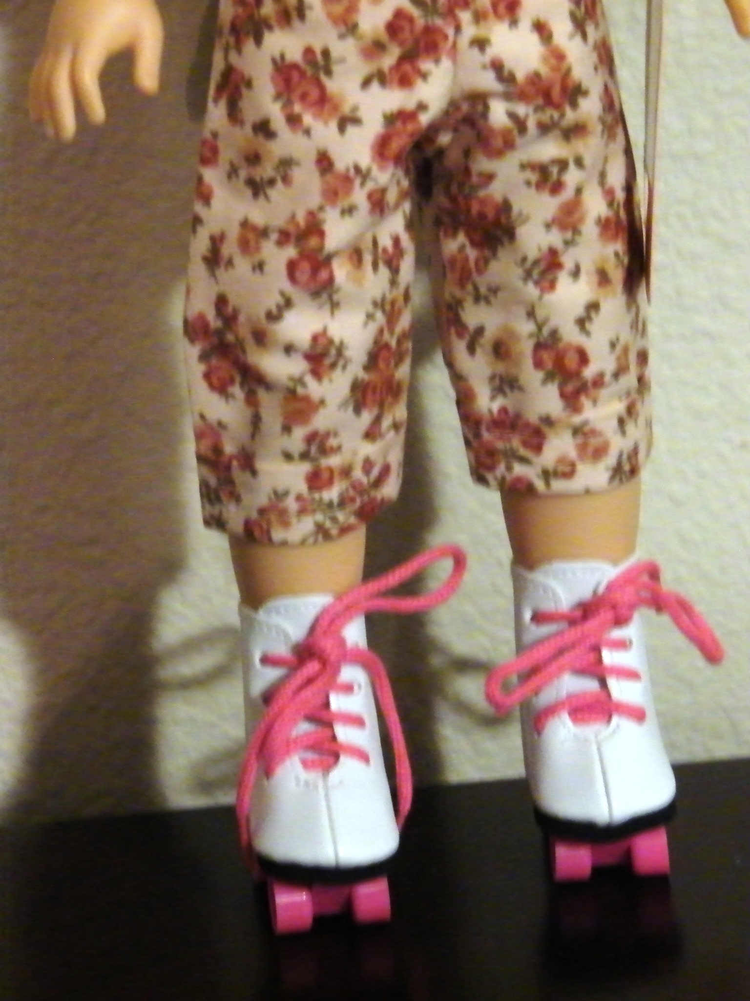 PEACH PINK ROSE SKATE SET
