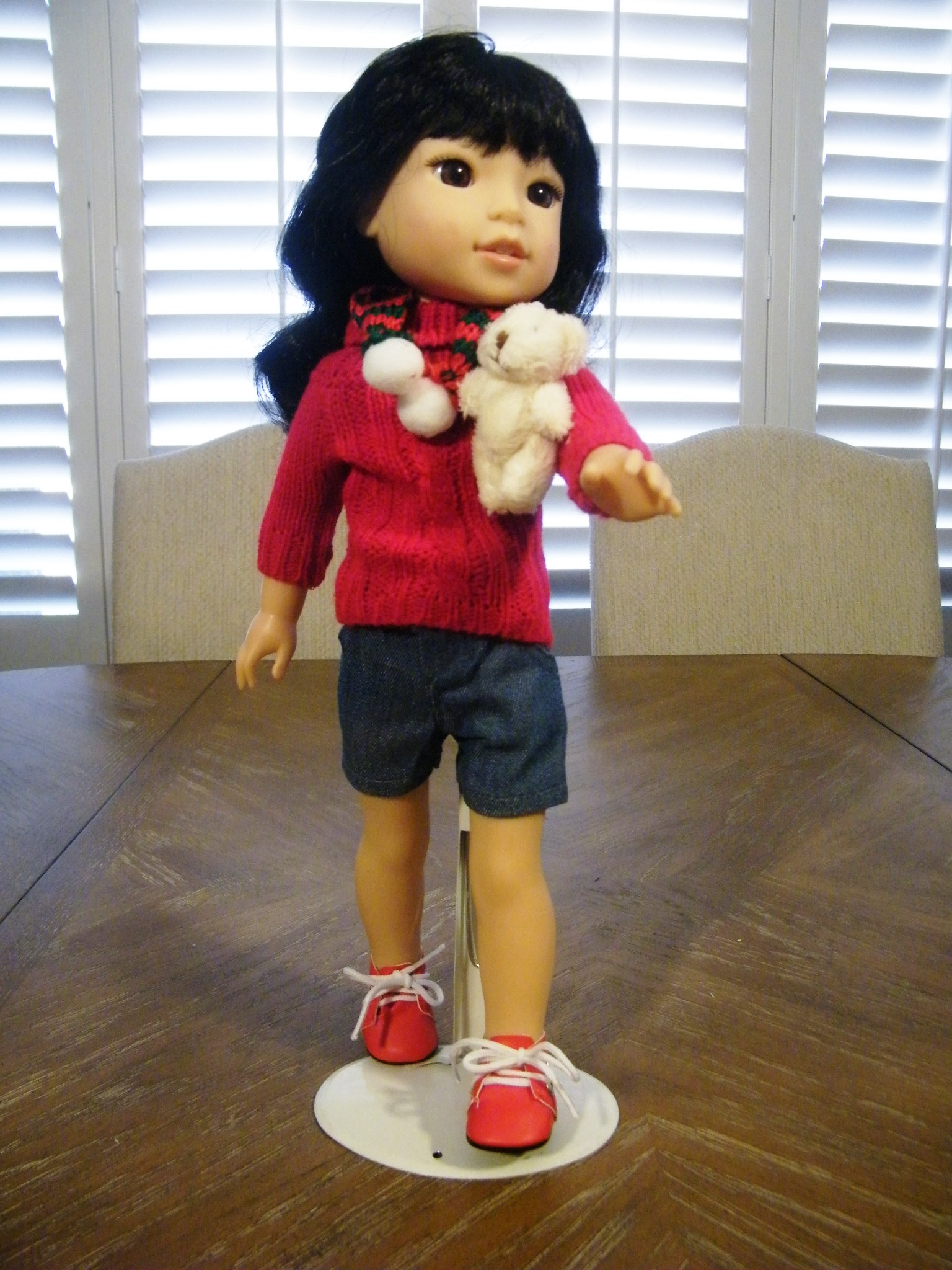 RED SWEATER W/CHRISTMAS SCARF