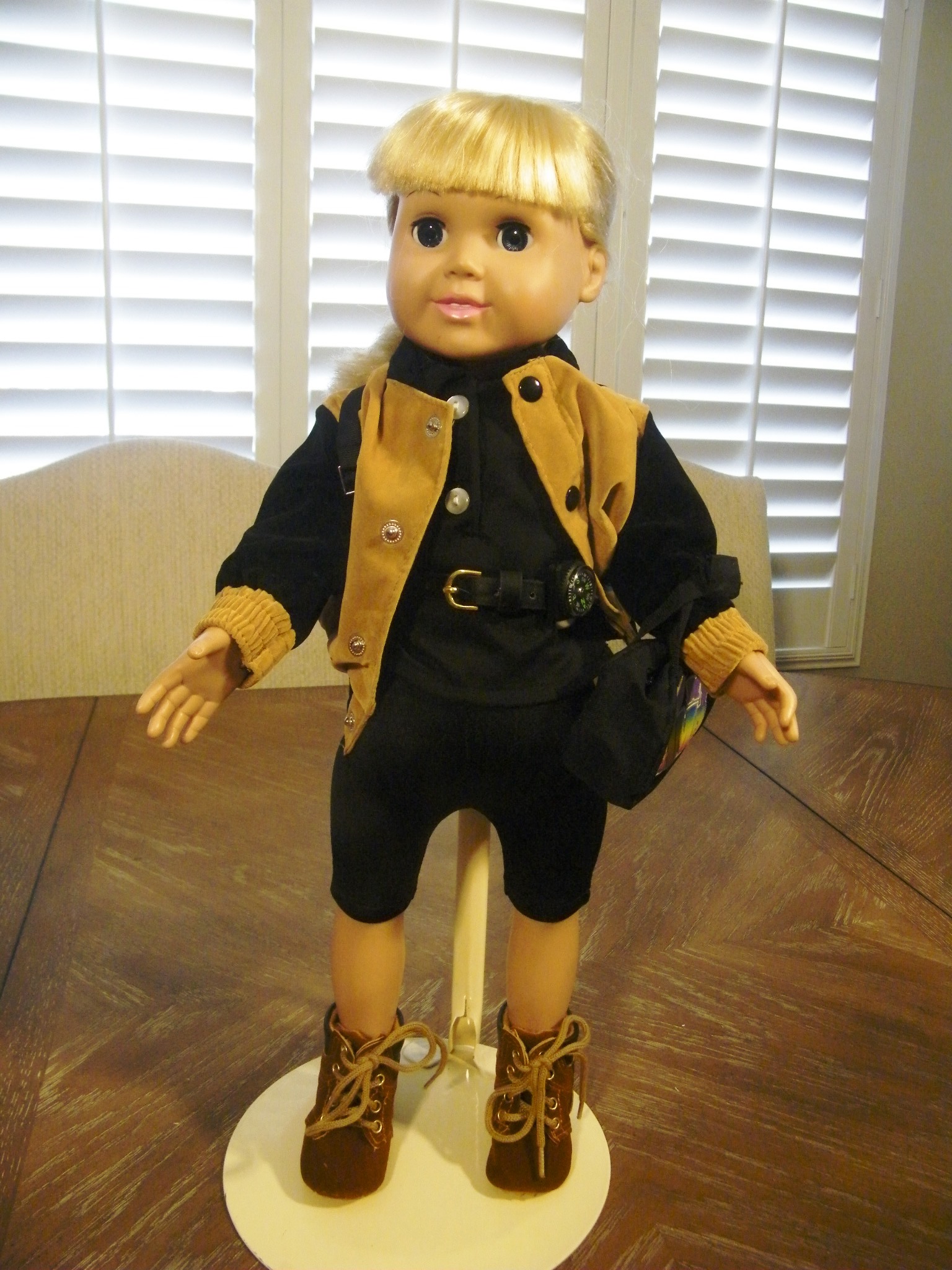 BLACK TAN HIKING SET