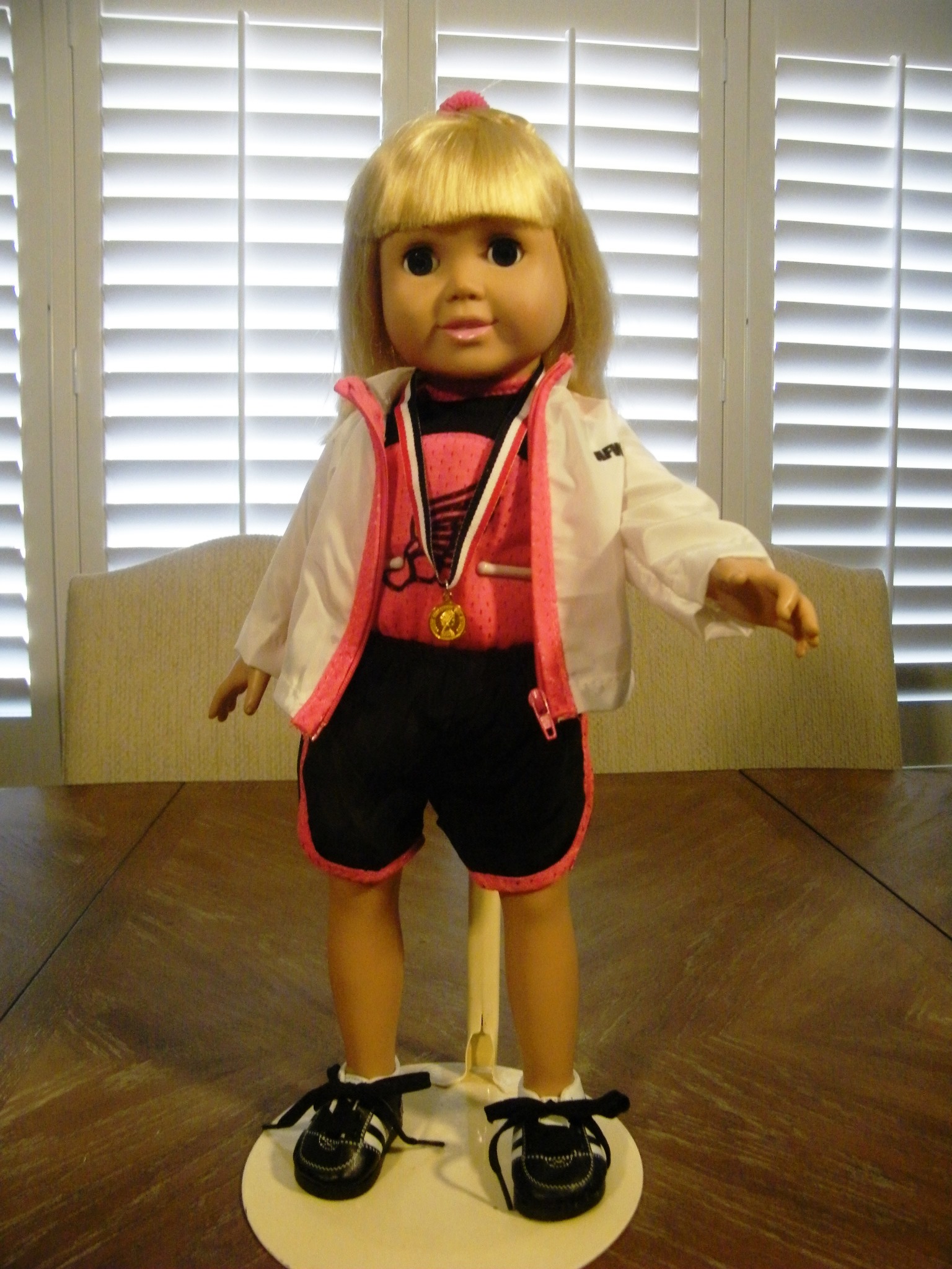 BLACK AND PINK SPORTS SET