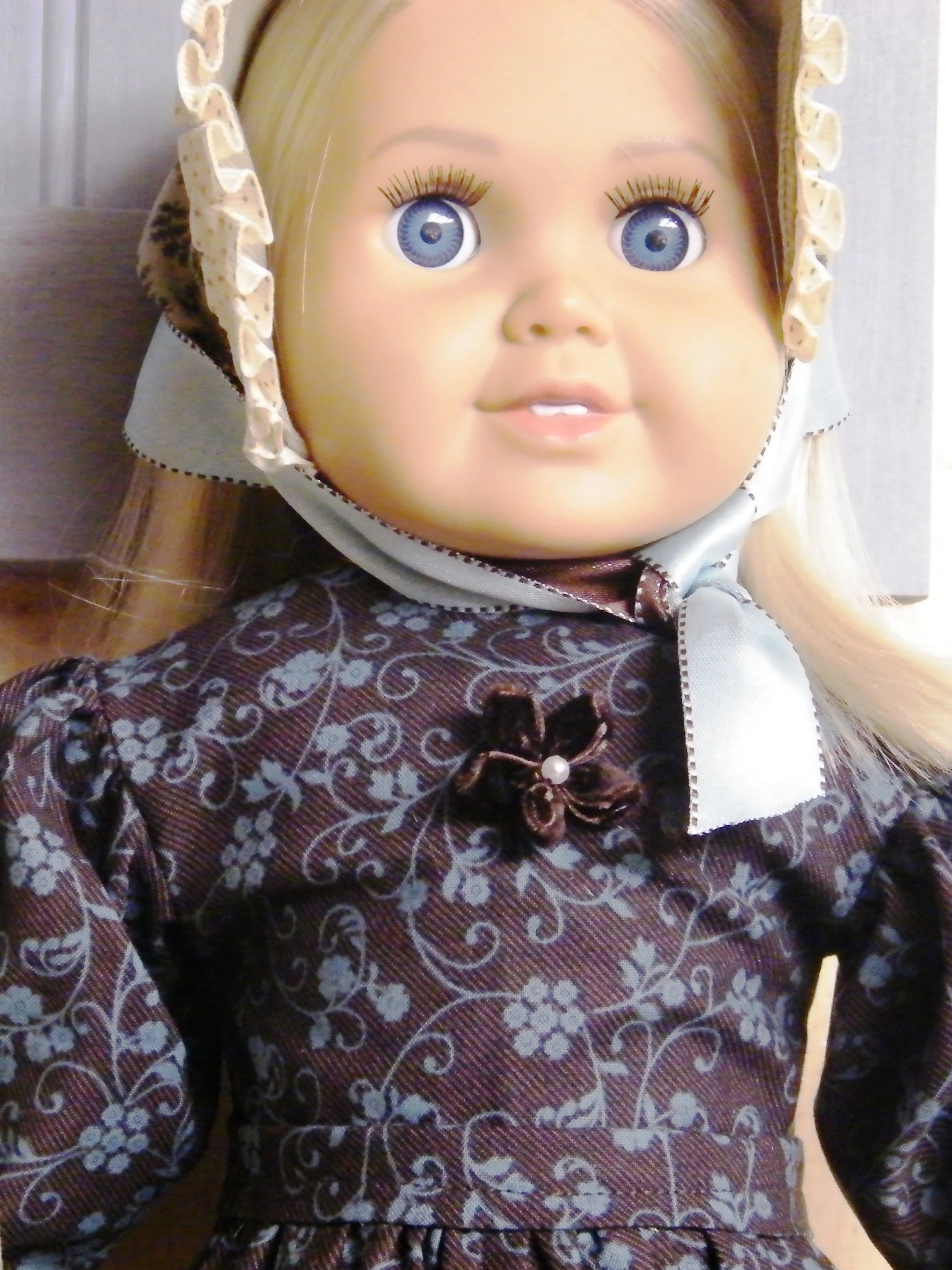 VICTORIAN THREE PEICE W/BONNET