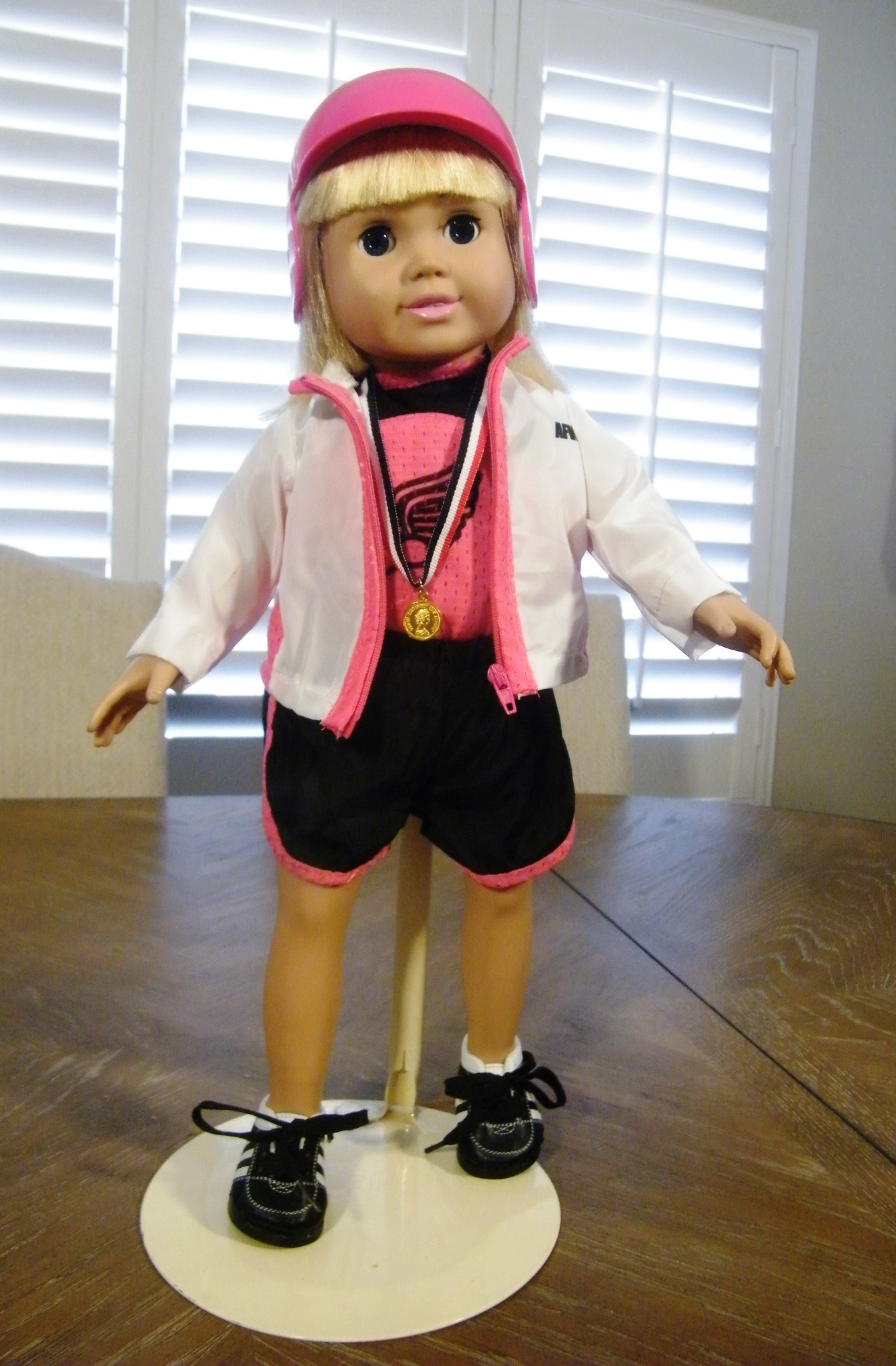 BLACK AND PINK SPORTS SET