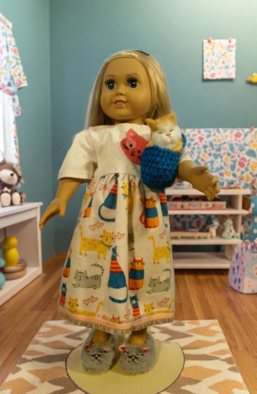 KITTY CAT NIGHTGOWN W/CAT AND CARRIER