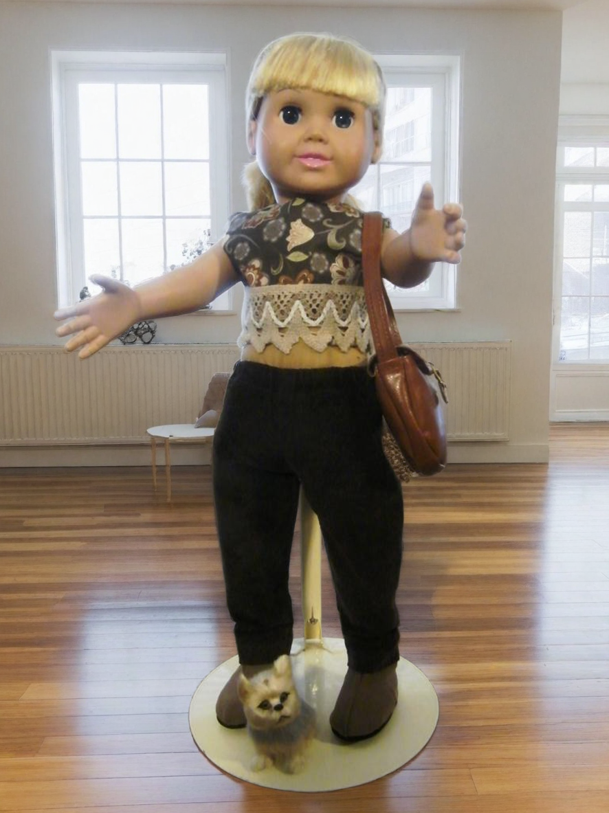 FLORAL BEIGE PANT SET W/DOG