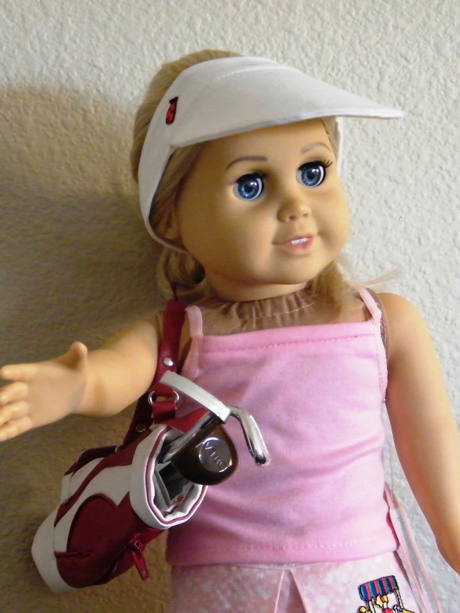 PINK GOLF SET WITH FLORAL SWEATER