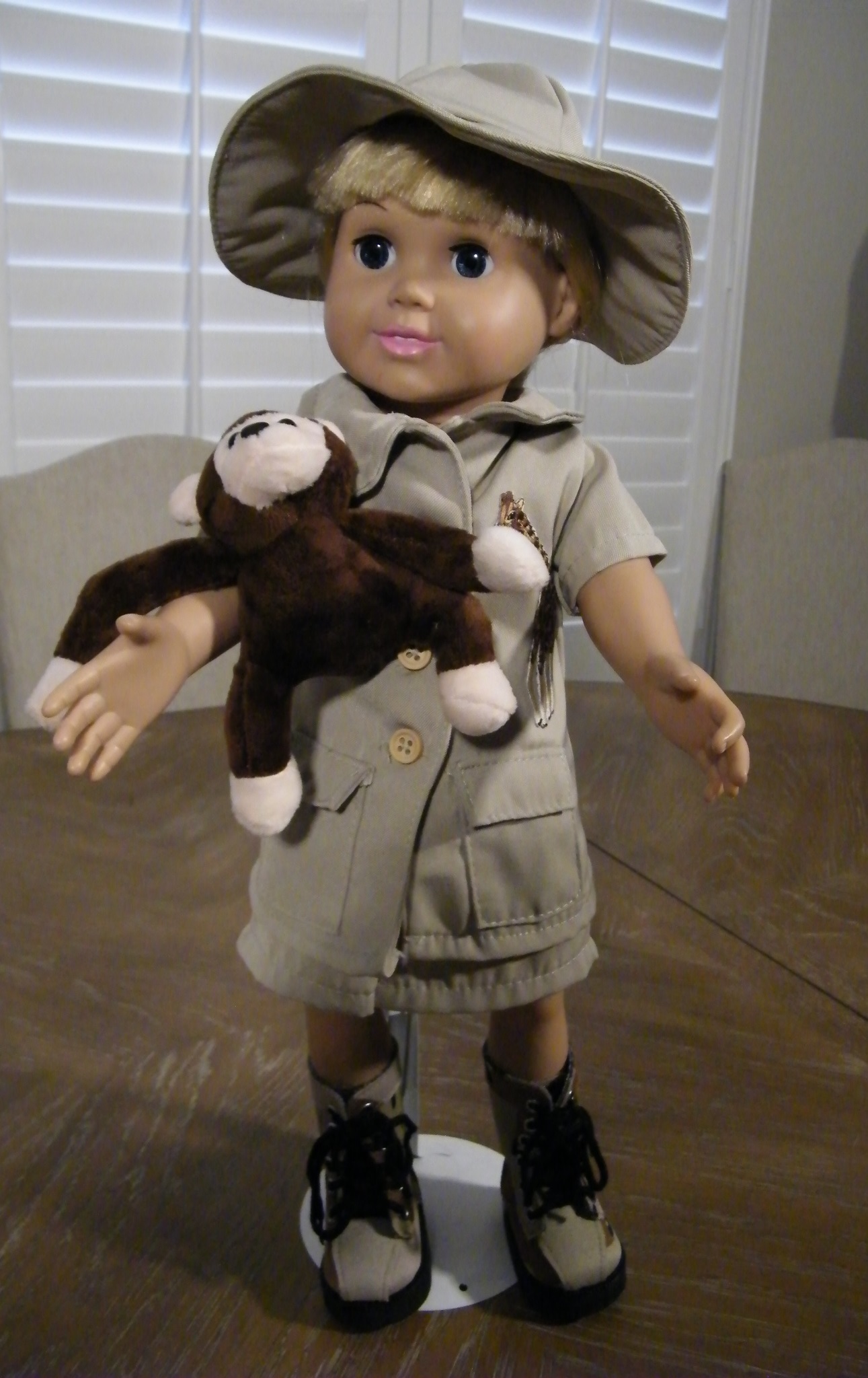 SAFARI EXPLORER