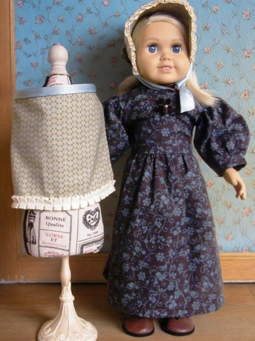 VICTORIAN THREE PEICE W/BONNET