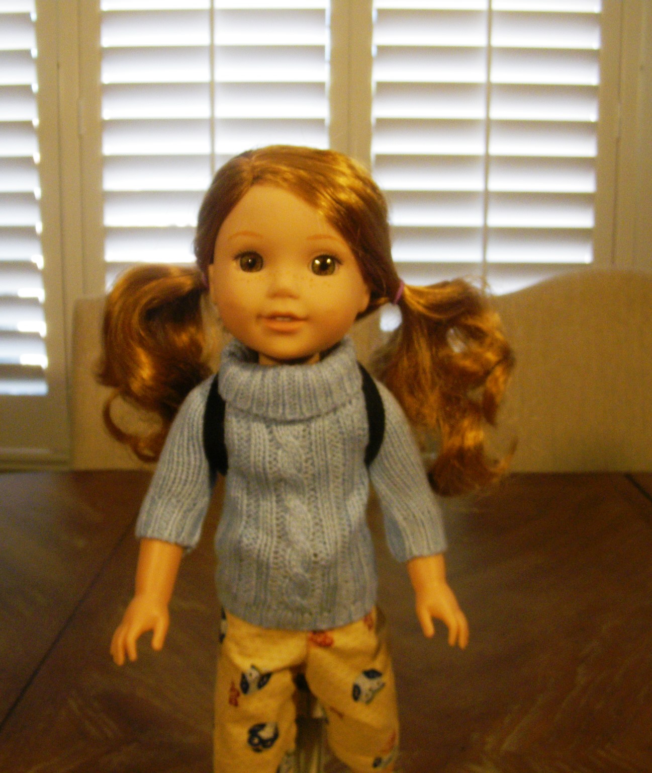 BLUE CABLE KNIT SWEATER /BUNNY TENNIES