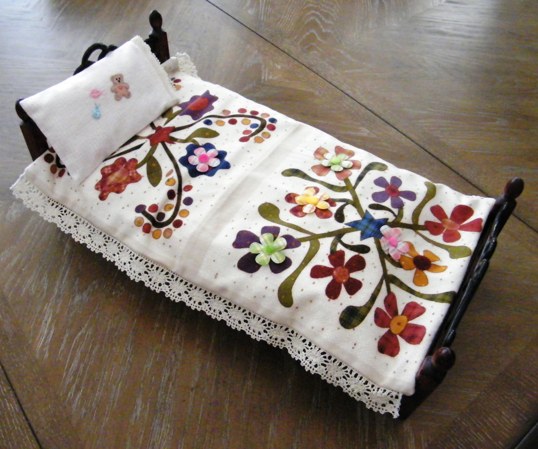 FLORAL BED COVER FOR 18 INCH DOLL BED W/MATTRESS
