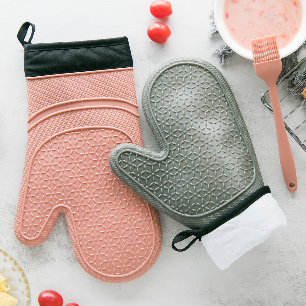 One Pair Silicone Oven Gloves with Mini Oven Gloves Brush, Pack of 3 (Gray)