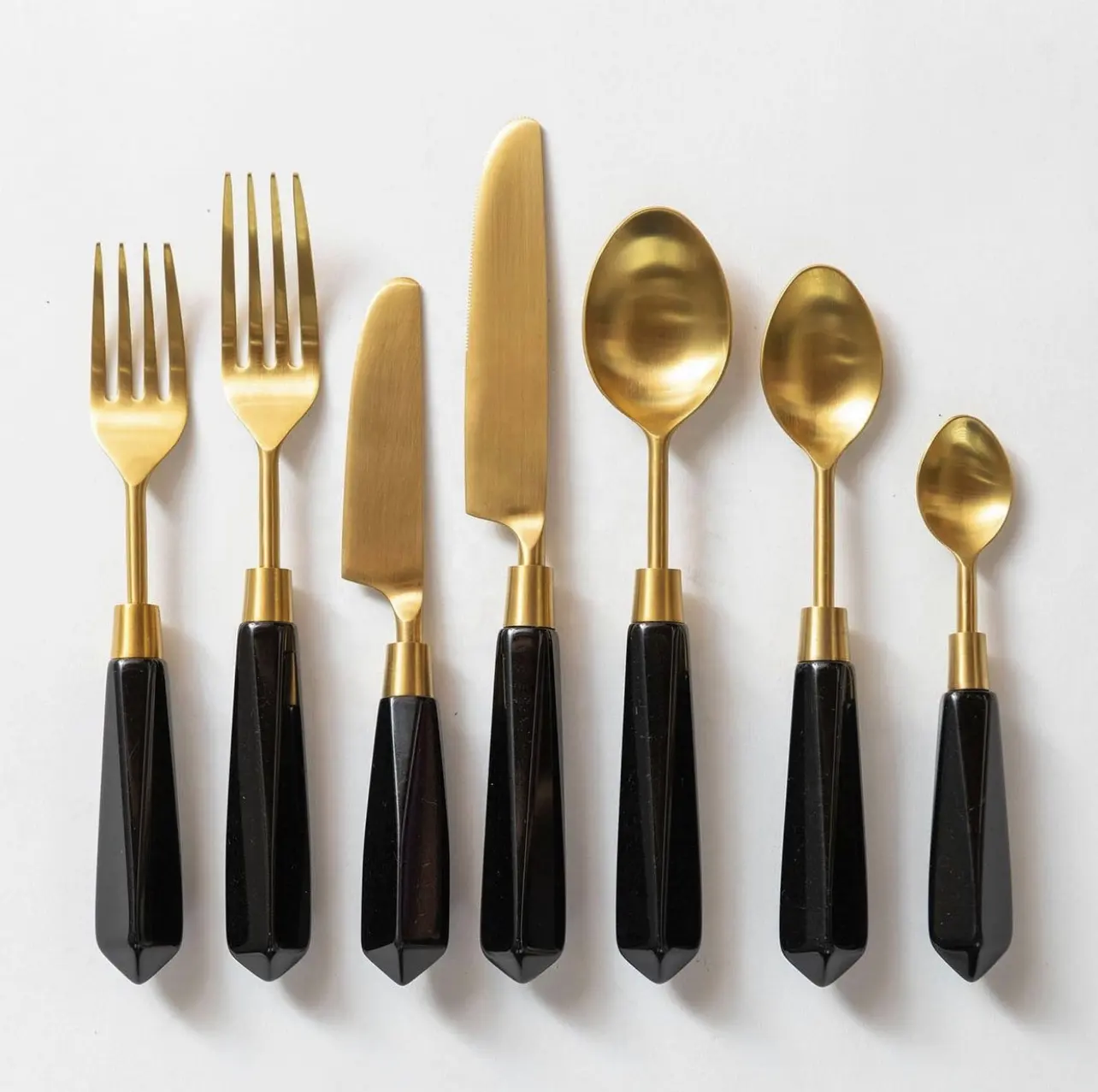 Elegant Gold and Black Cutlery Set