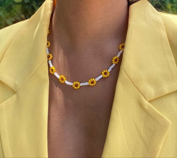 Beaded Daisy Flower Necklace