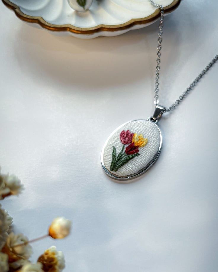 Embroidered Floral Pendant Necklace