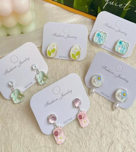 Dainty Dangles---Blind Bag