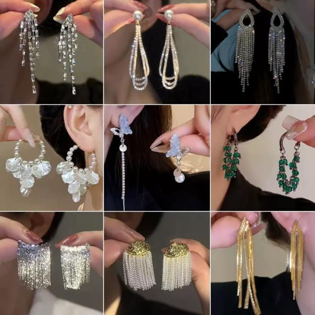 Shiny Dangle Earrings----Blind Bags