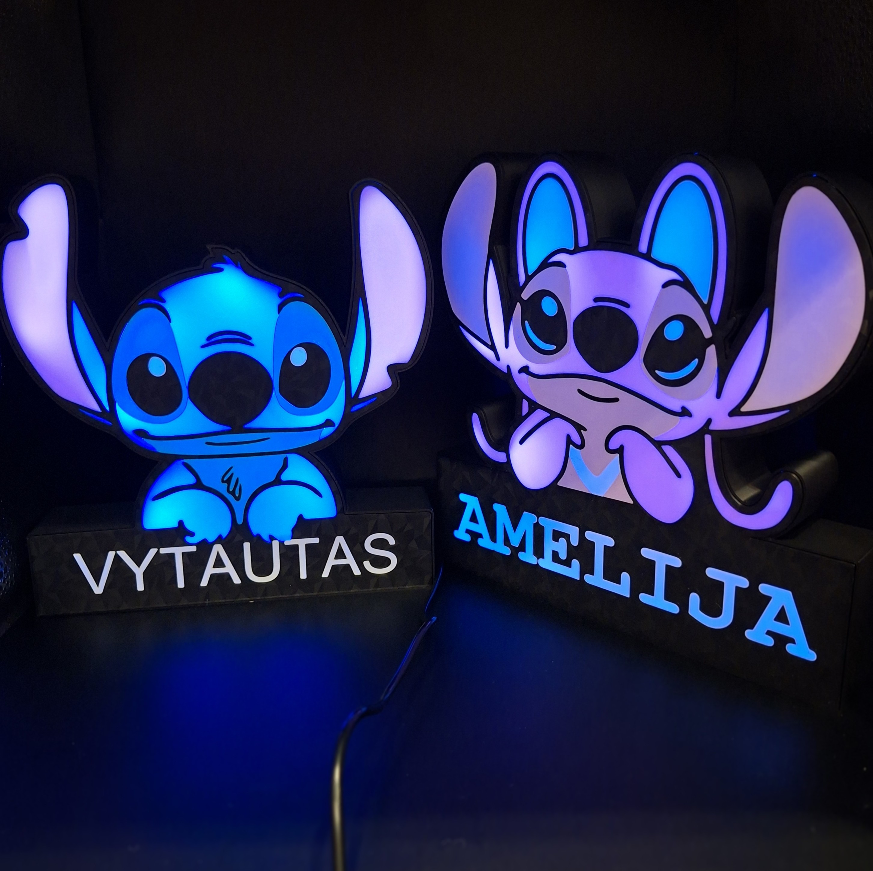 Personalizuota LED šviesdėžė su Stitch personažais