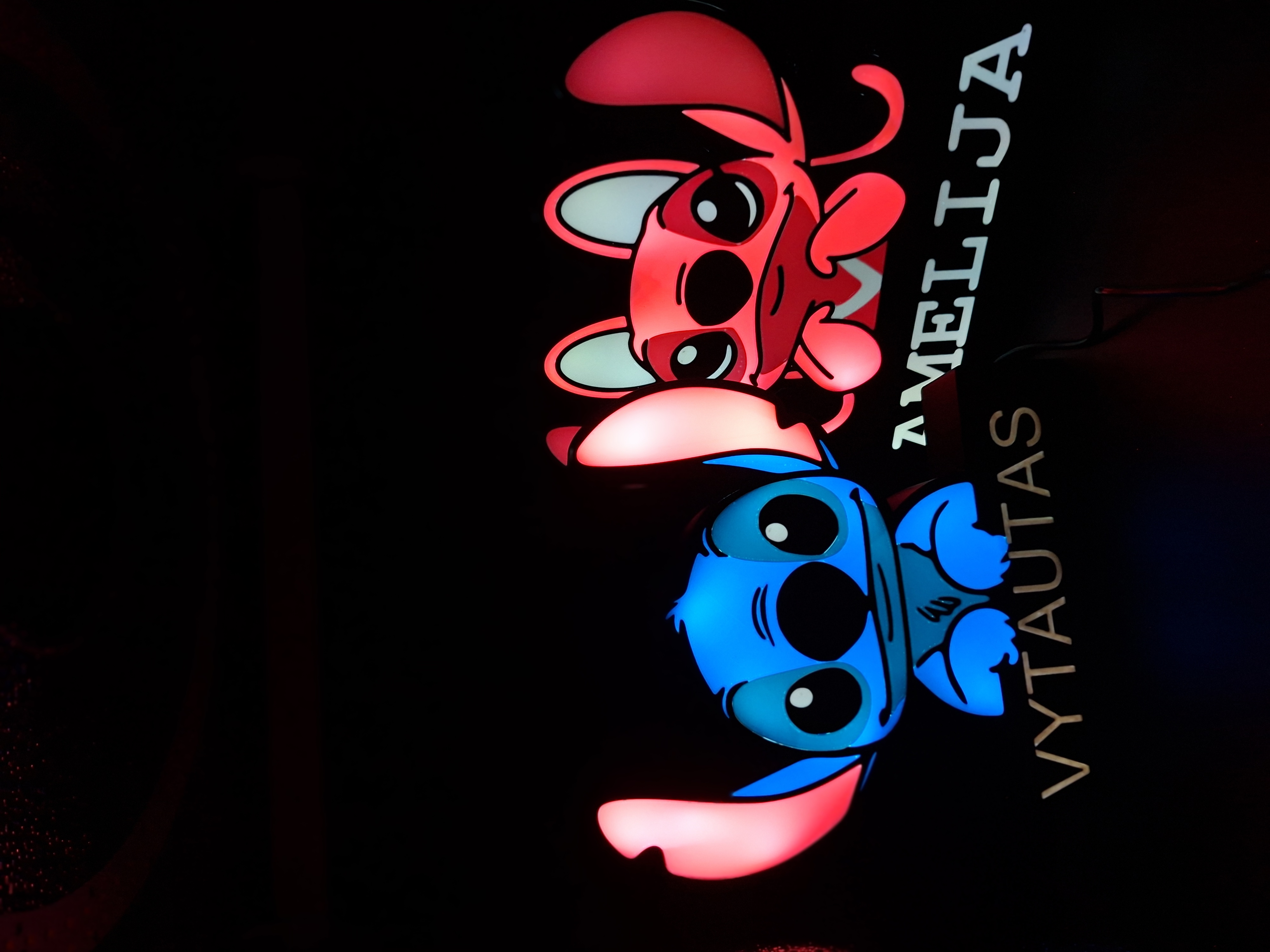 Personalizuota LED šviesdėžė su Stitch personažais