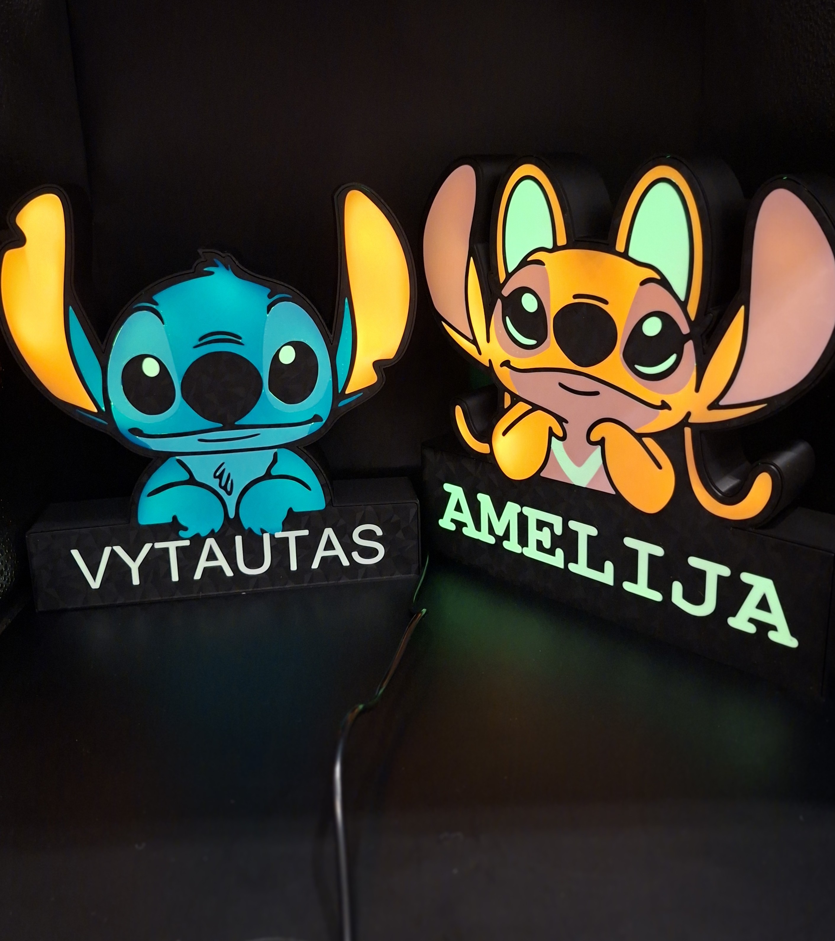 Personalizuota LED šviesdėžė su Stitch personažais