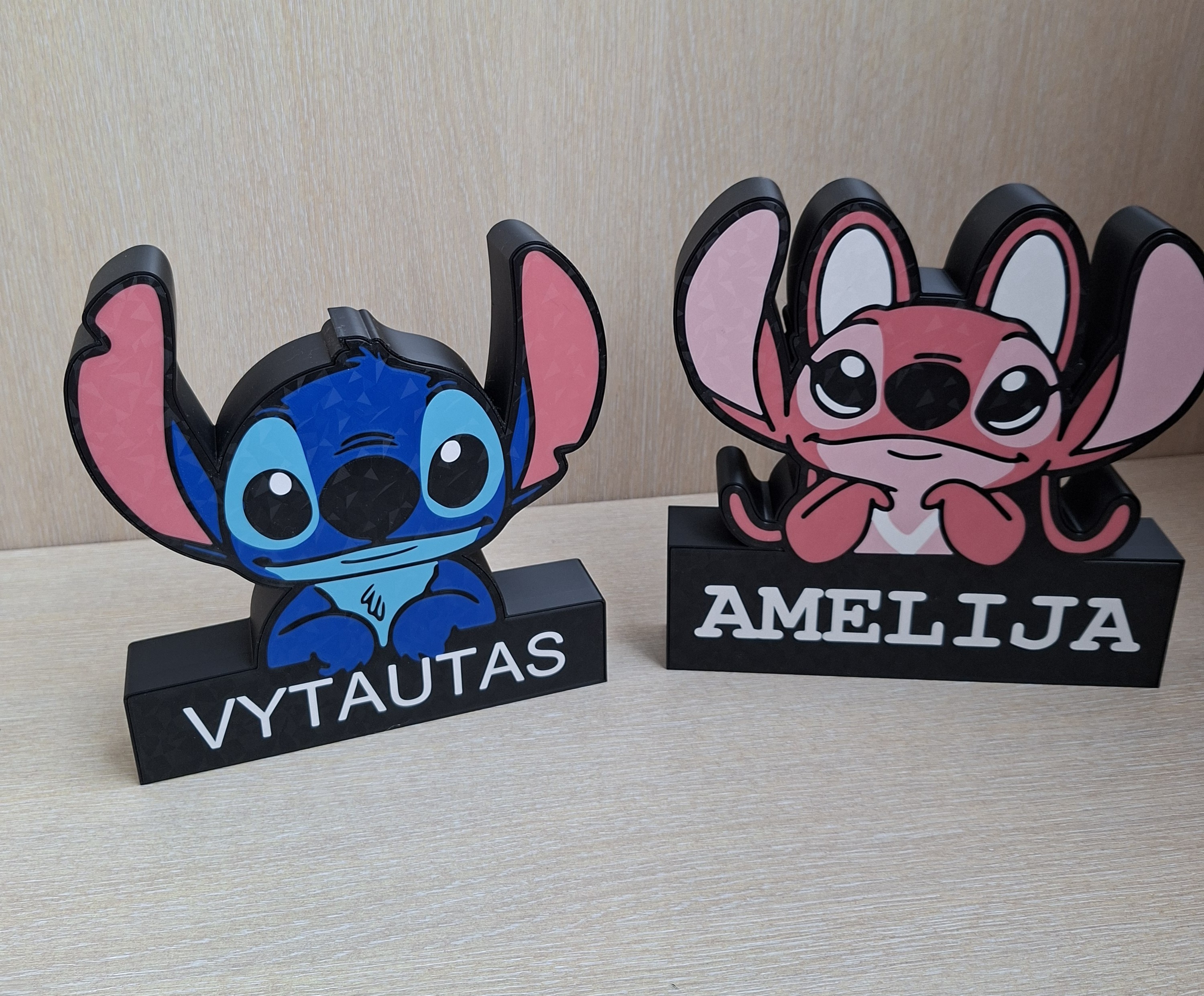 Personalizuota LED šviesdėžė su Stitch personažais