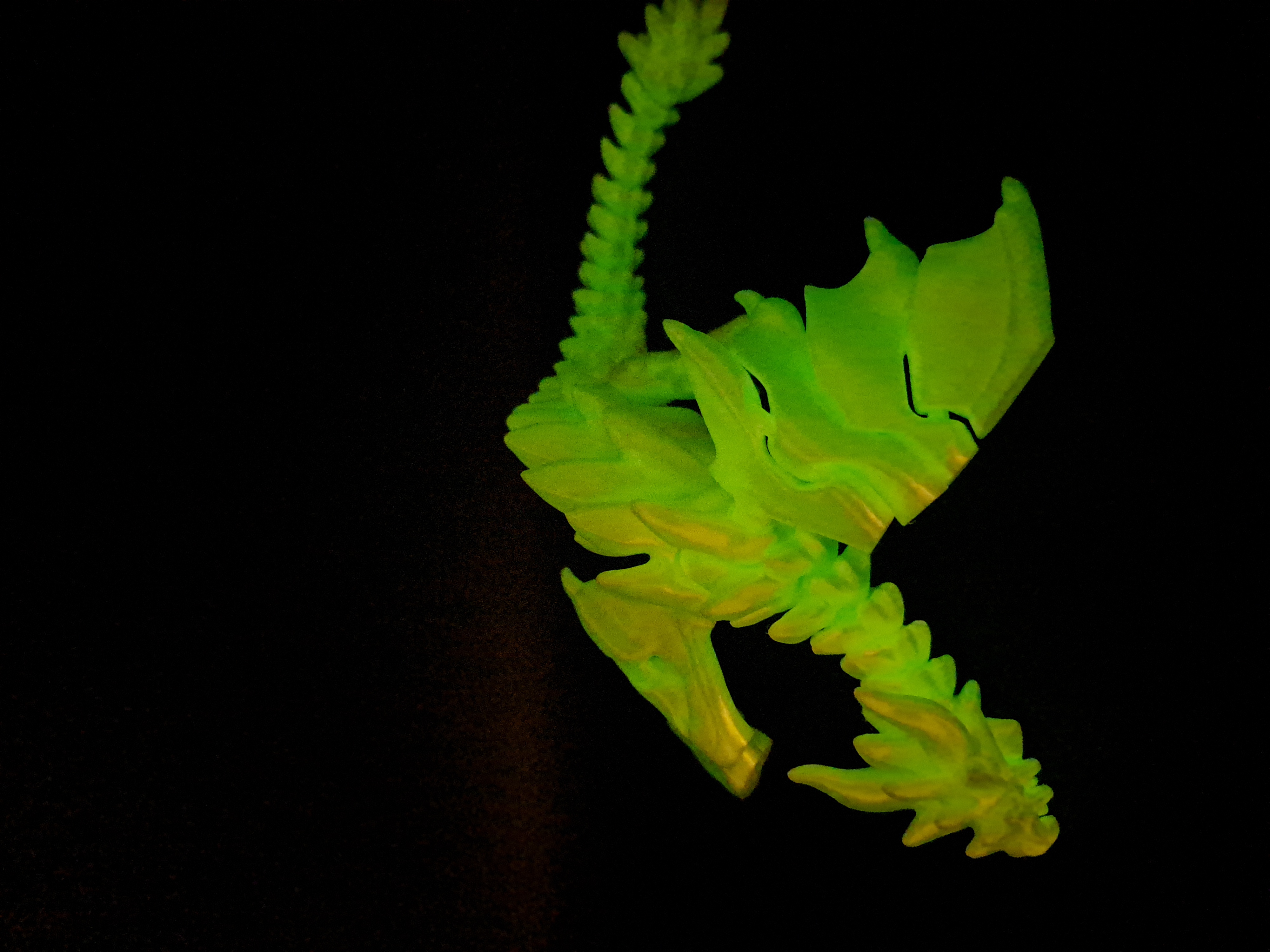 Šviečiantis drakonas