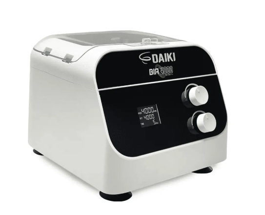 Centrifuga Digital até 4000 RPM, capacidade 8 tubos (10 ou 15 ml) - BIA-4000-BI