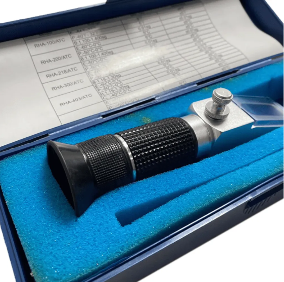 Refratômetro Portátil C/ ATC, Etilenoglicol, Propilenoglicol, Fluidos de Limpeza e de Bateria - NAHR-503ATC