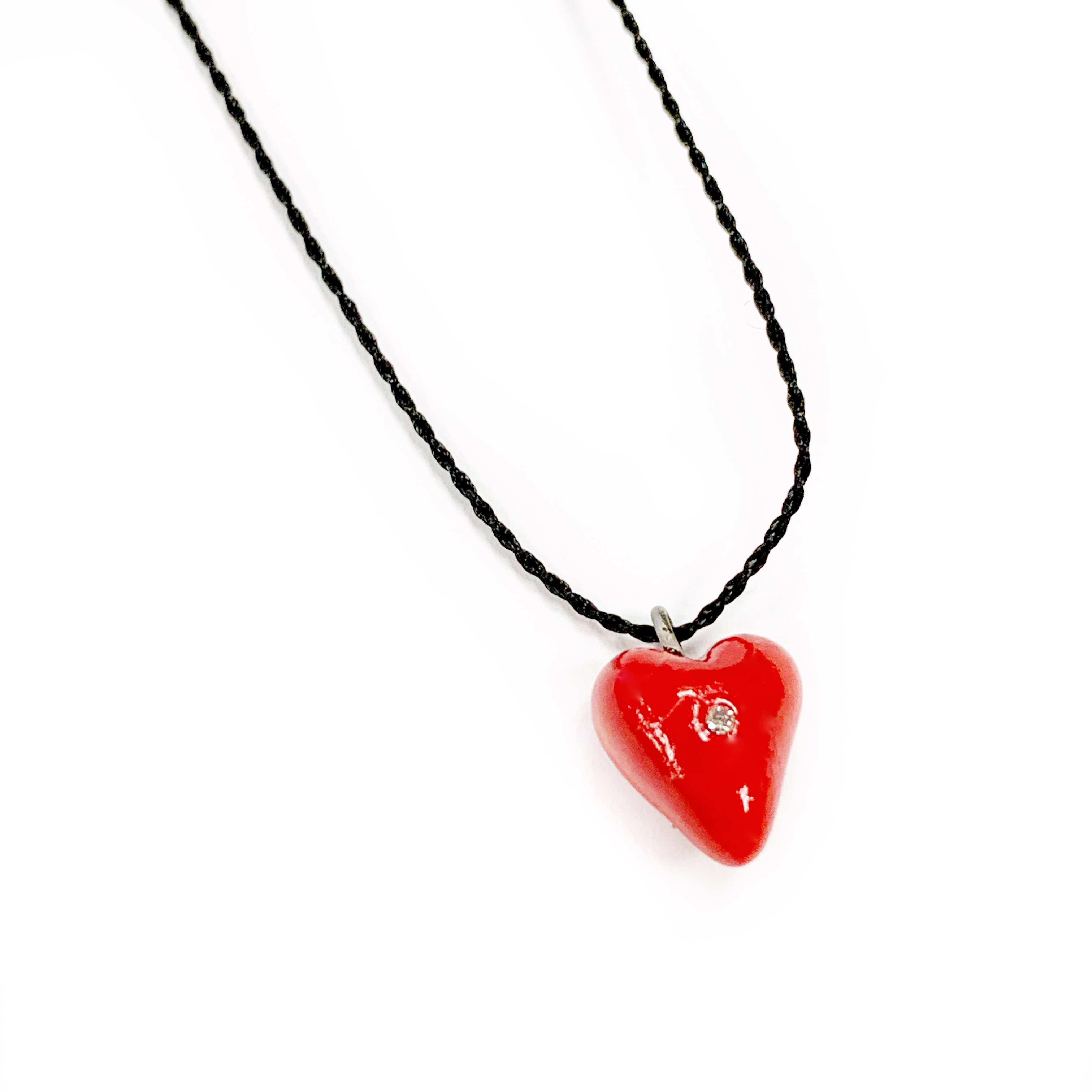 Raudona mini širdelė, keramikinis pakabukas "TRUE LOVE"