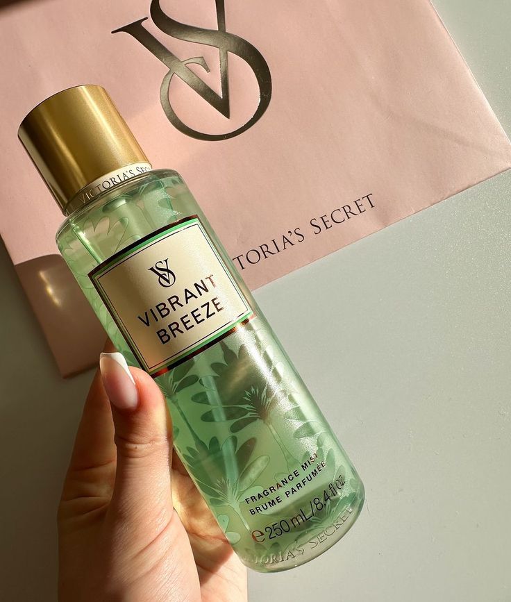 VS Splash: Pear Grace