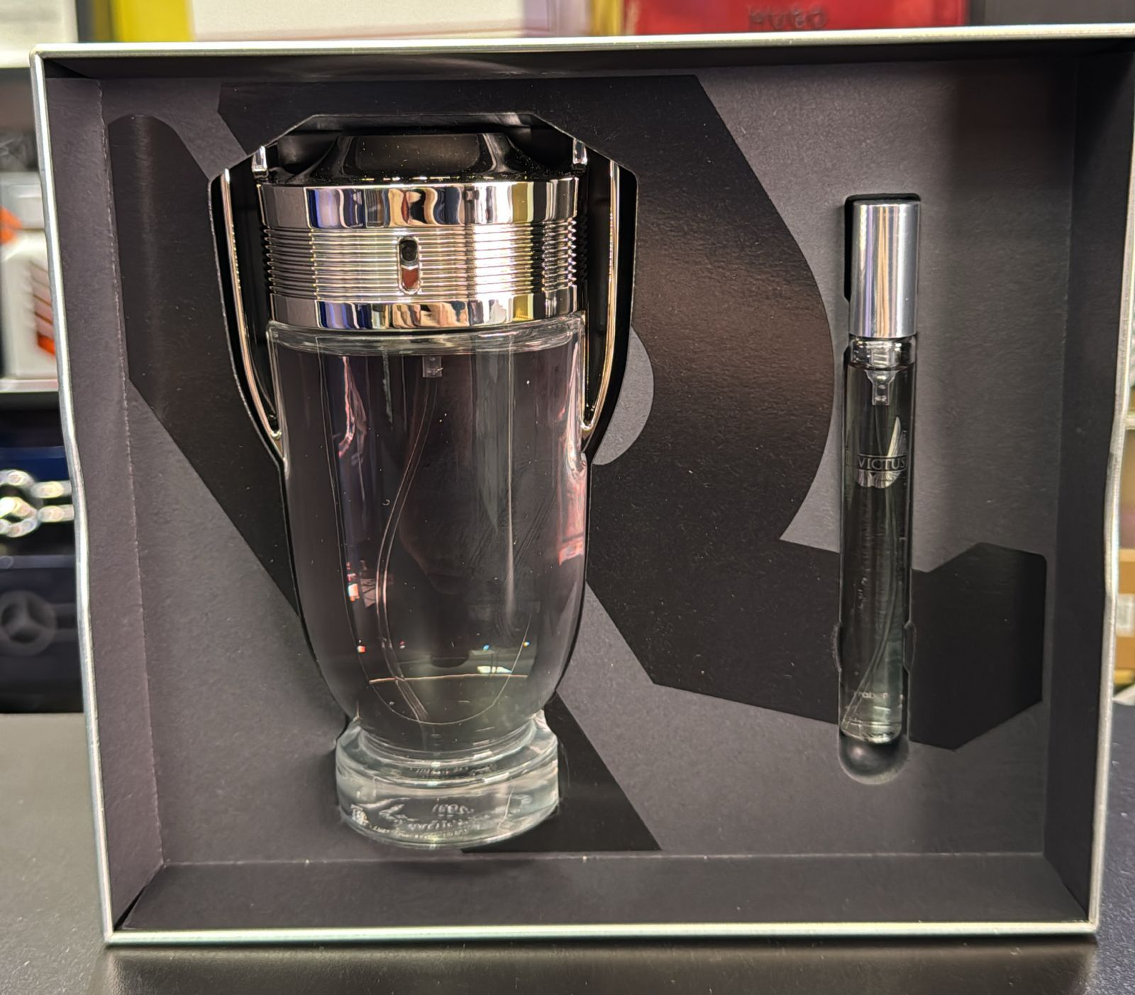 Kit: Invictus 200ml + Caneta 1 ml