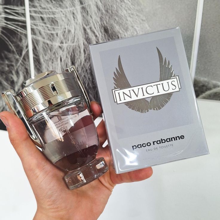 Kit: Invictus 100ml + Desodorante 150ml + Caneta 10ml 