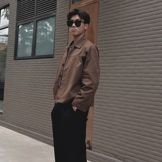 GODMOTHER | Jacket kaki crop unisex cổ bẻ