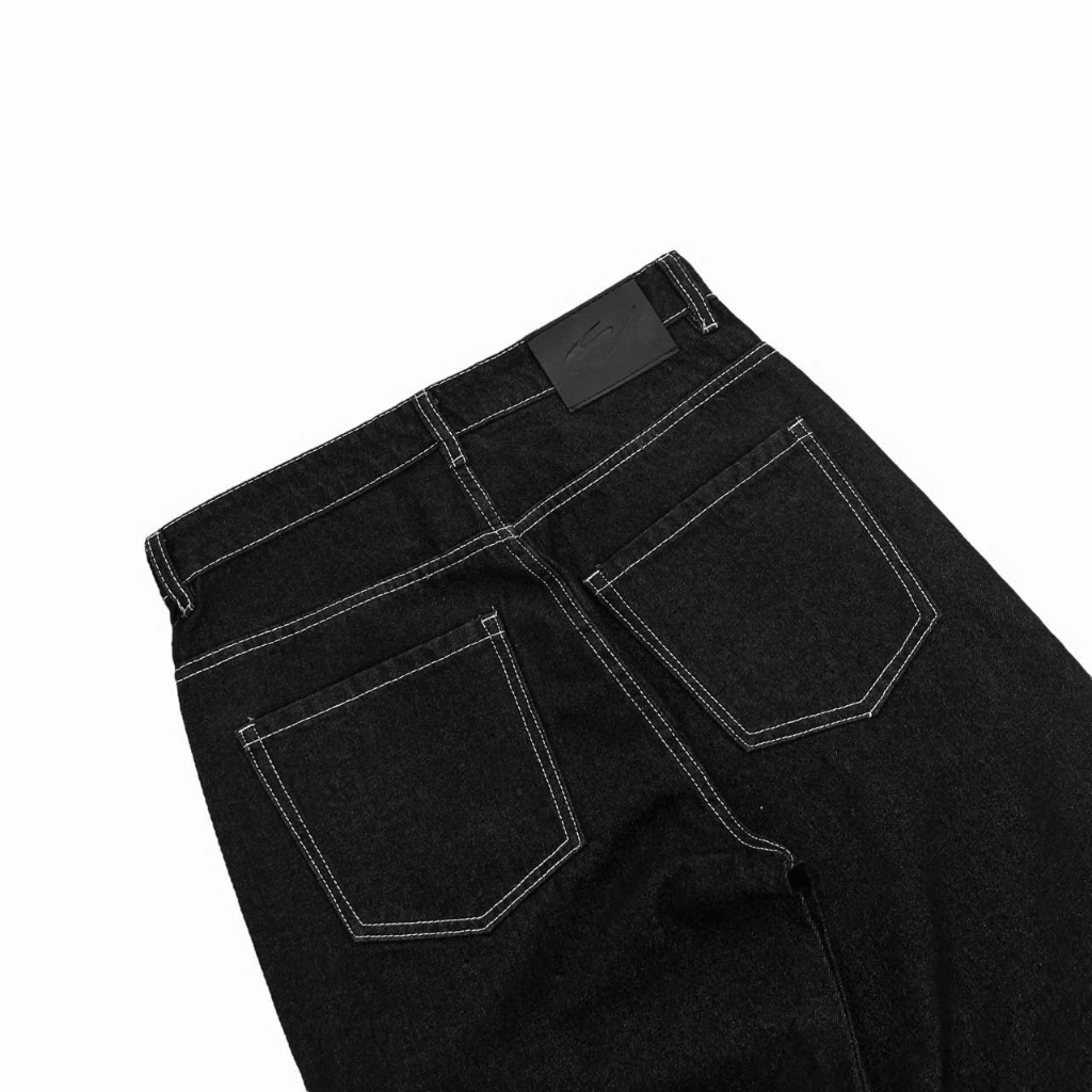 WHOSE Studio | Wide straight jeans chỉ trắng