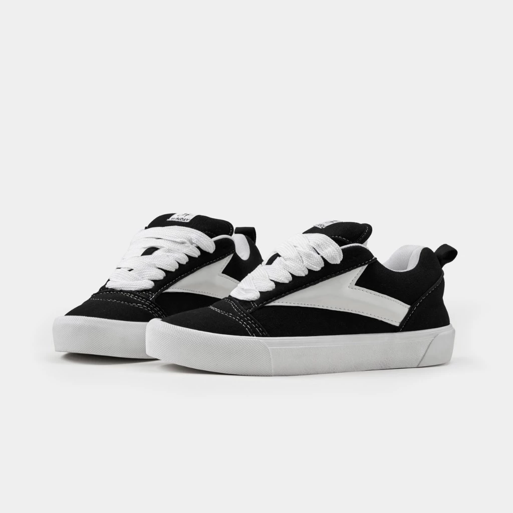 Second Sunday | Sneaker Right Arrow