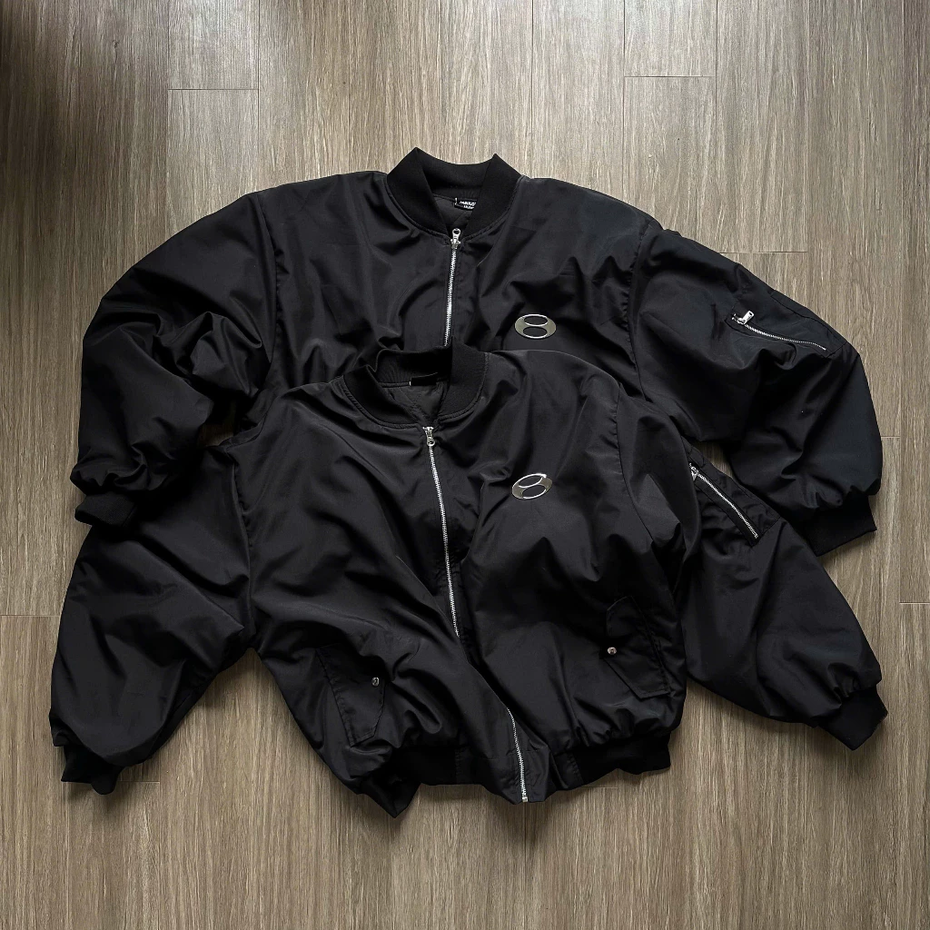 FABULOUS | Áo khoác bomber nam đính logo kim loại, vải dù 2 lớp chần phao, form boxy hiện đại