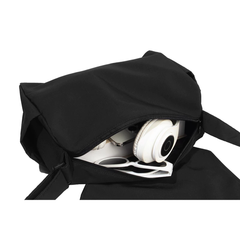 YaMe.vn | Túi đeo chéo nam màu đen đơn giản