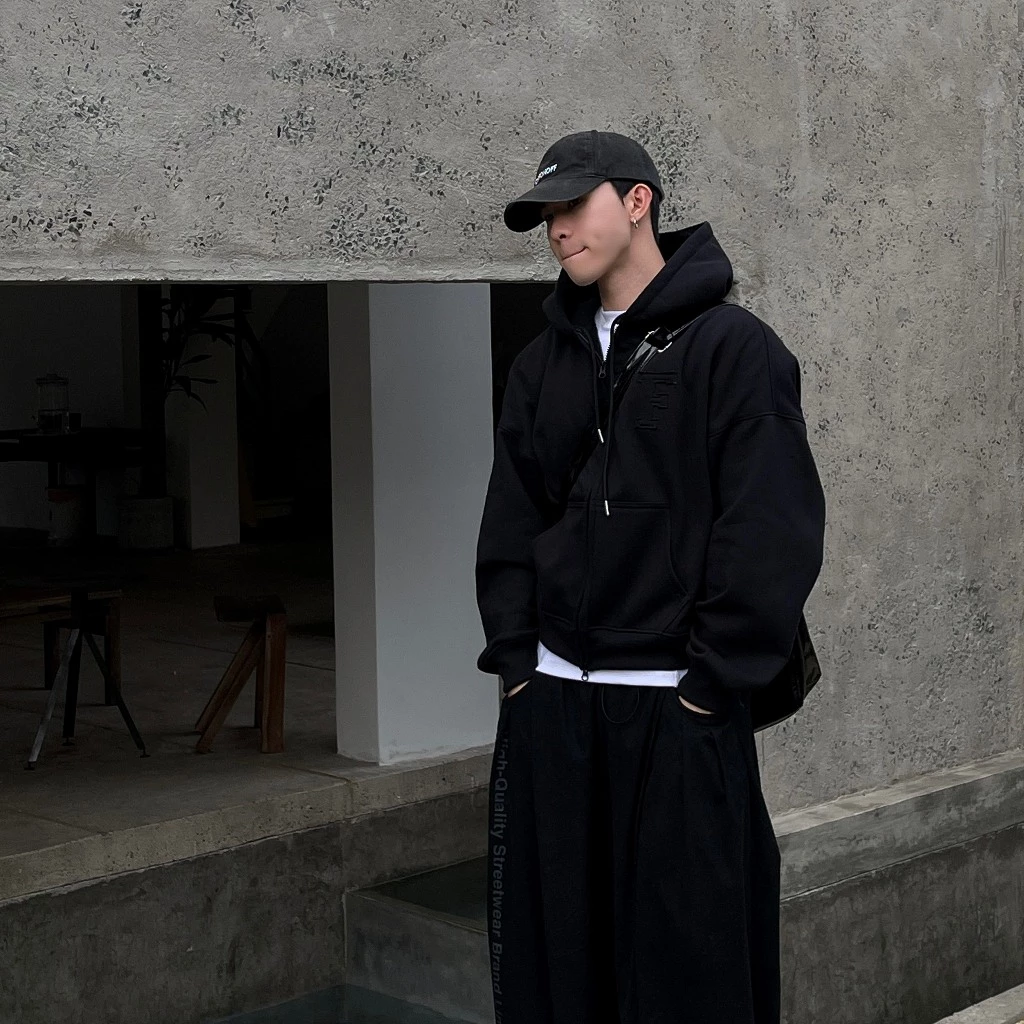 FABULOUS | Áo hoodie zip form boxy unisex chất liệu nỉ bông, có khóa kéo, logo thêu nổi bật