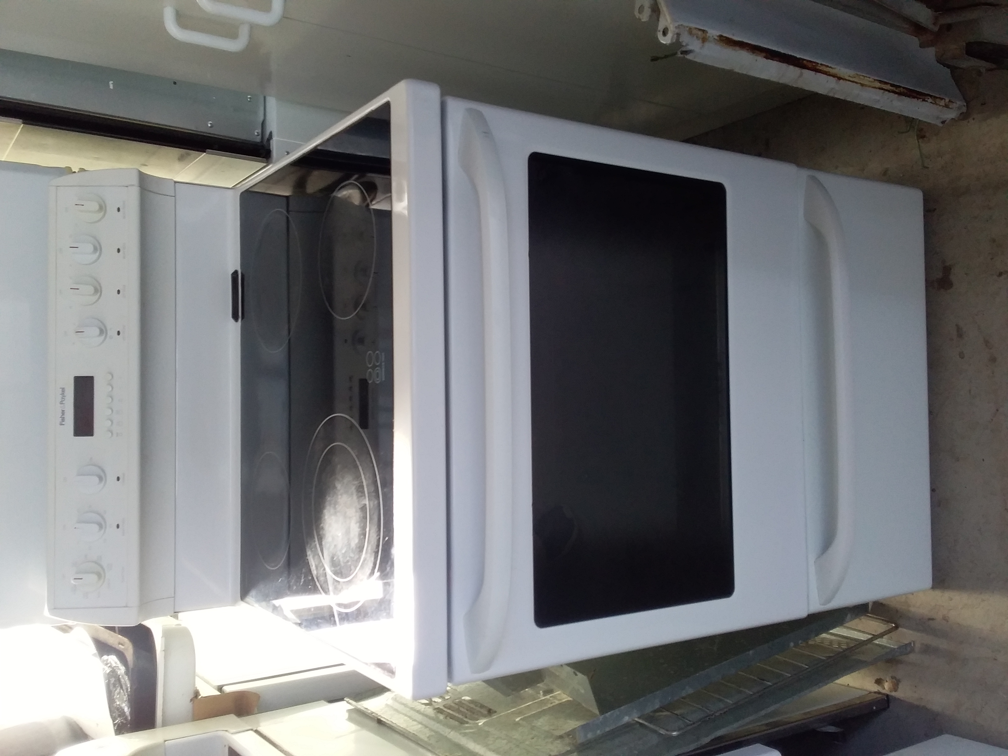 Stove Fisher&Paykel Saffron Ceramic Top