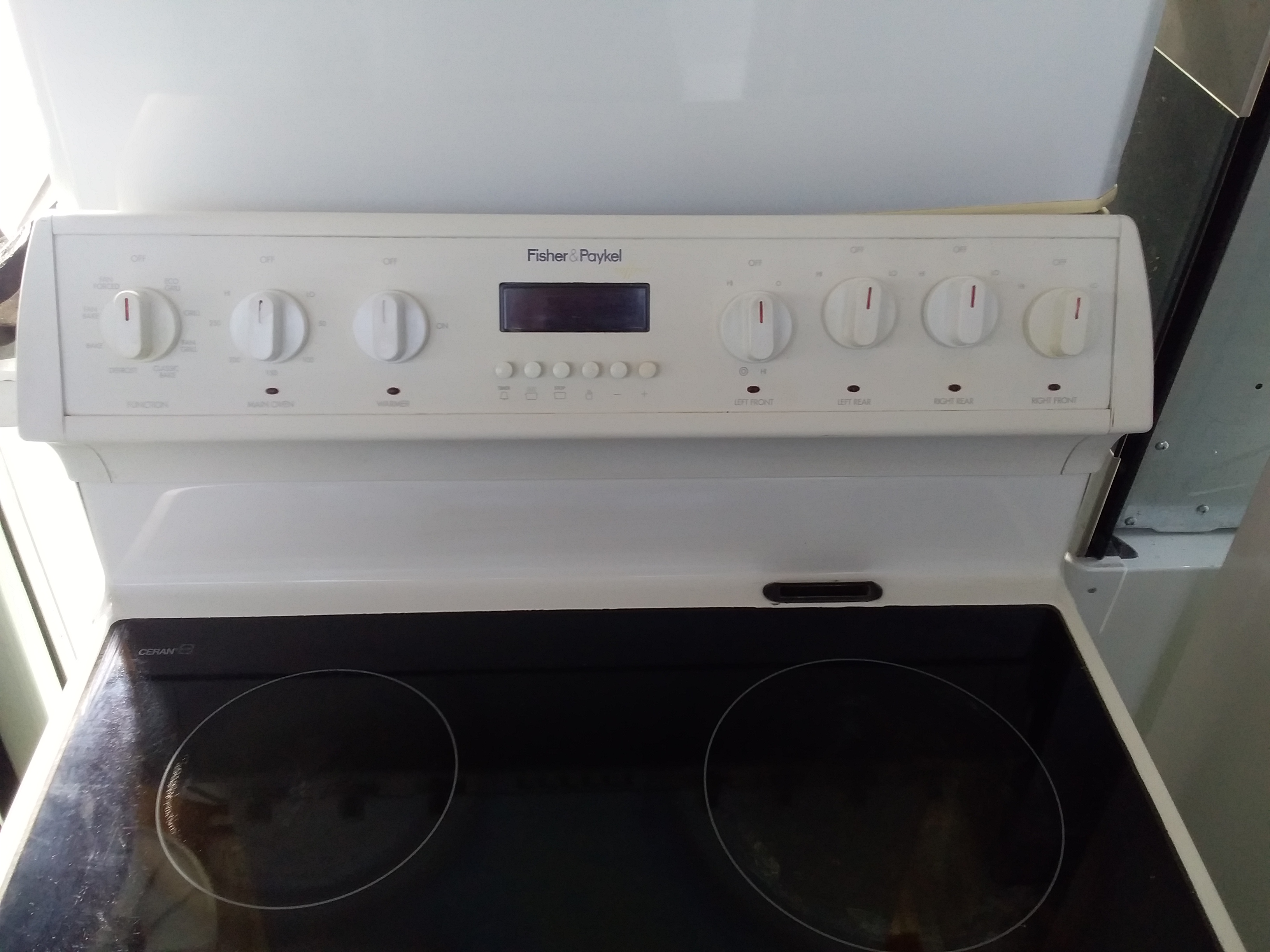 Stove Fisher&Paykel Saffron Ceramic Top