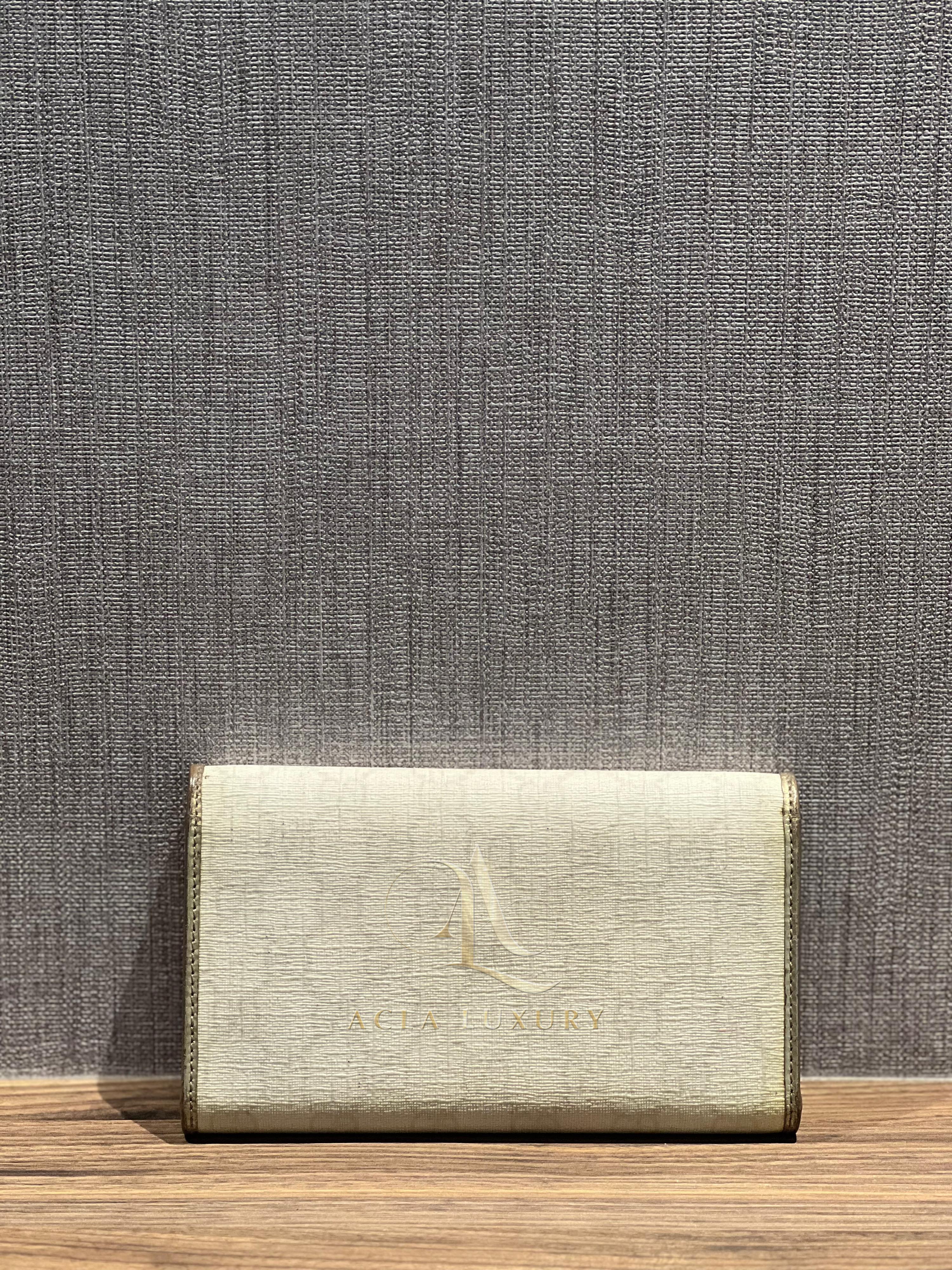 Gucci Wallet Purse Long Wallet G Logos White Silver