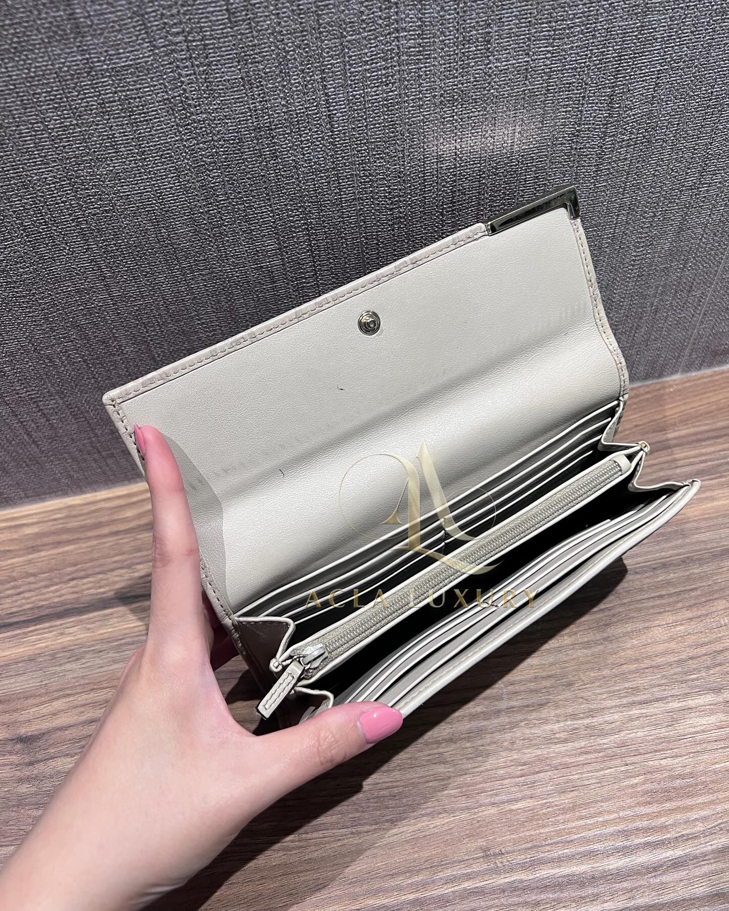 Gucci Shima Line Beige Long Wallet