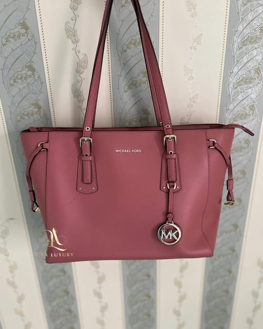 Michael Kors MK Jet Set Buckle Tote Bag Pink