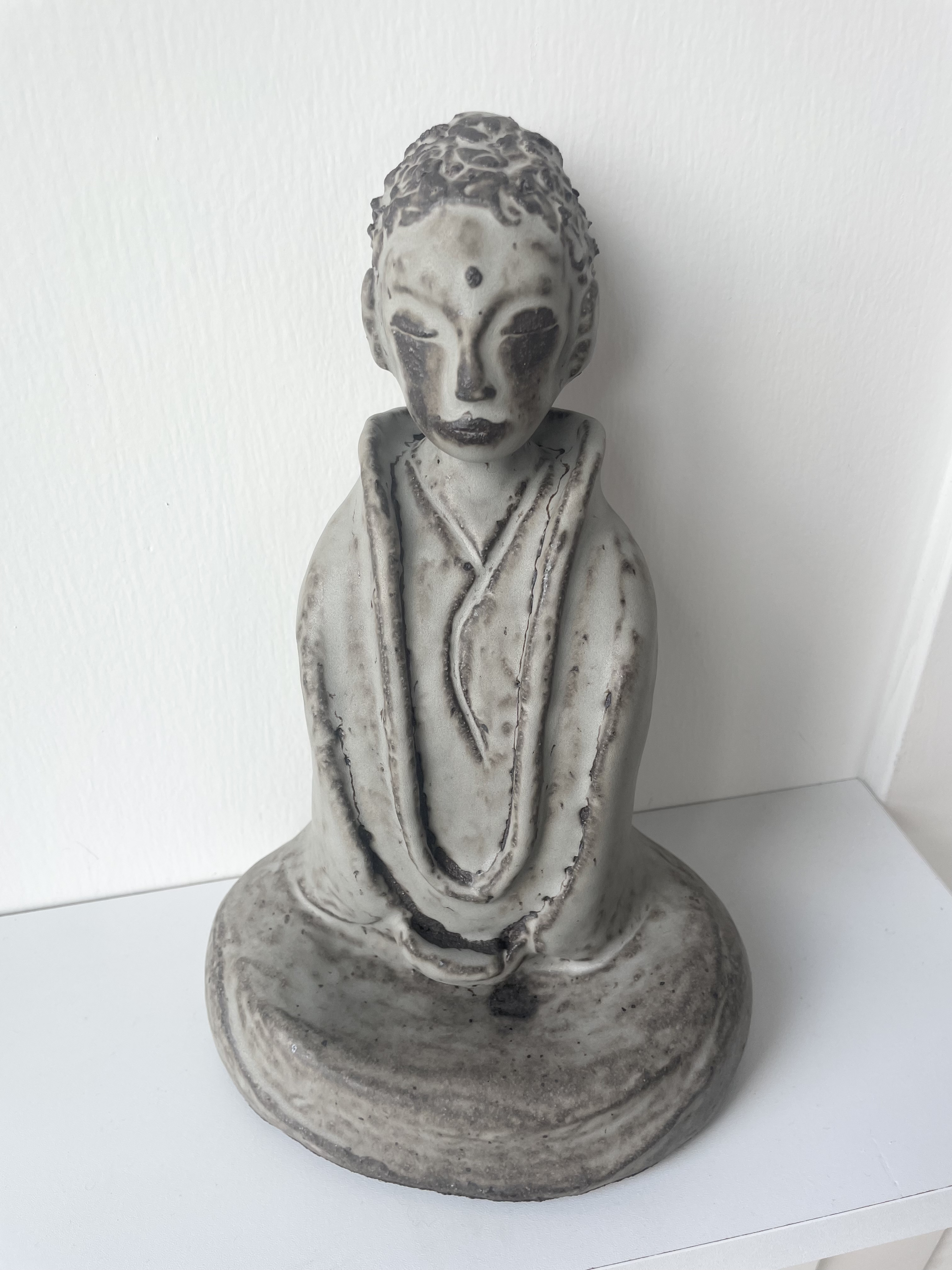 Female Buddha Sculpture 'sister'