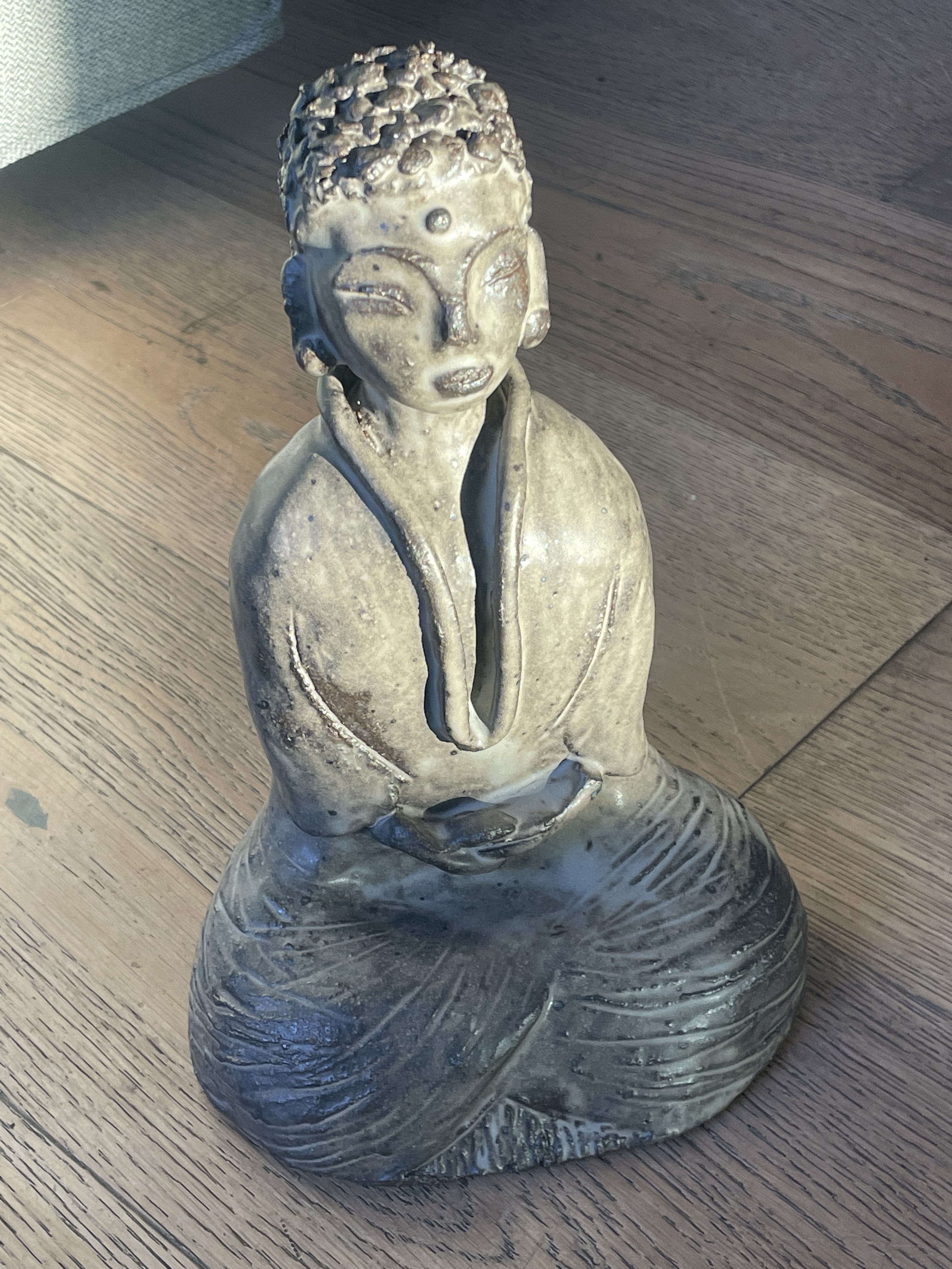 Female Buddha 'beauty'