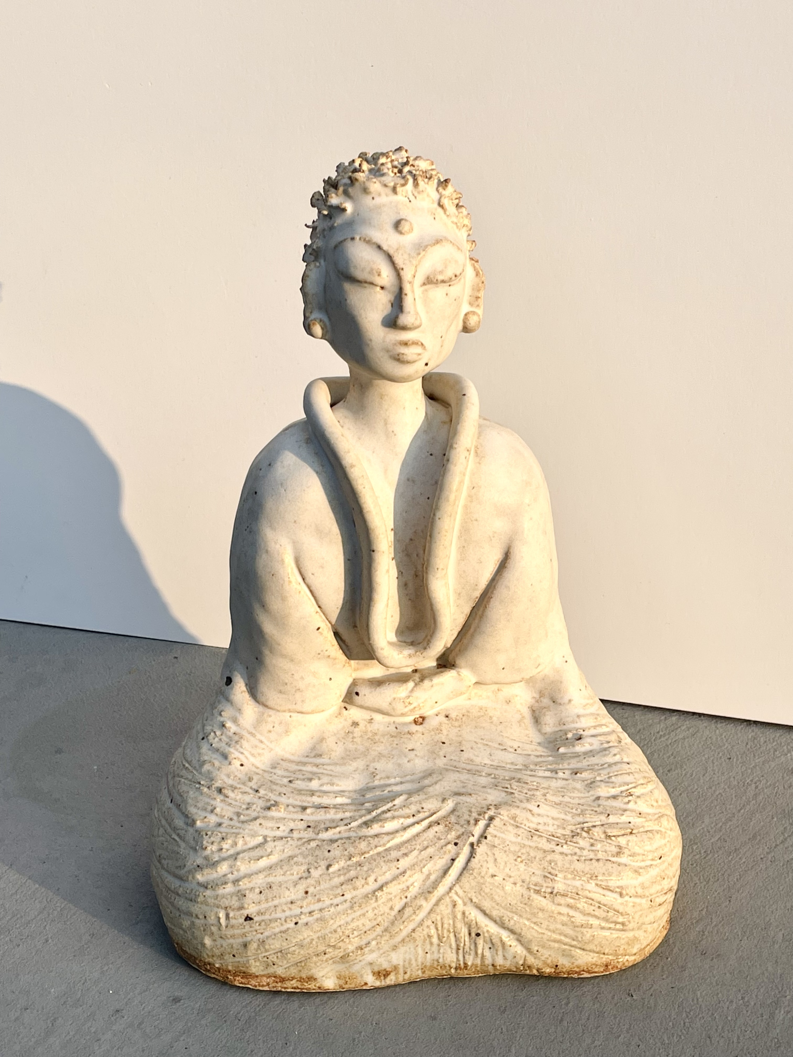 Female Buddha 'mama protection'