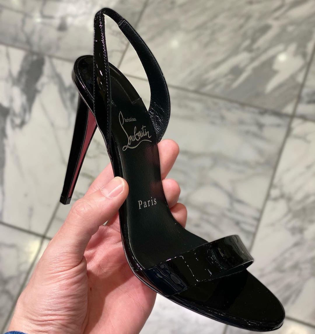 Zapato de tacón alto louboutin