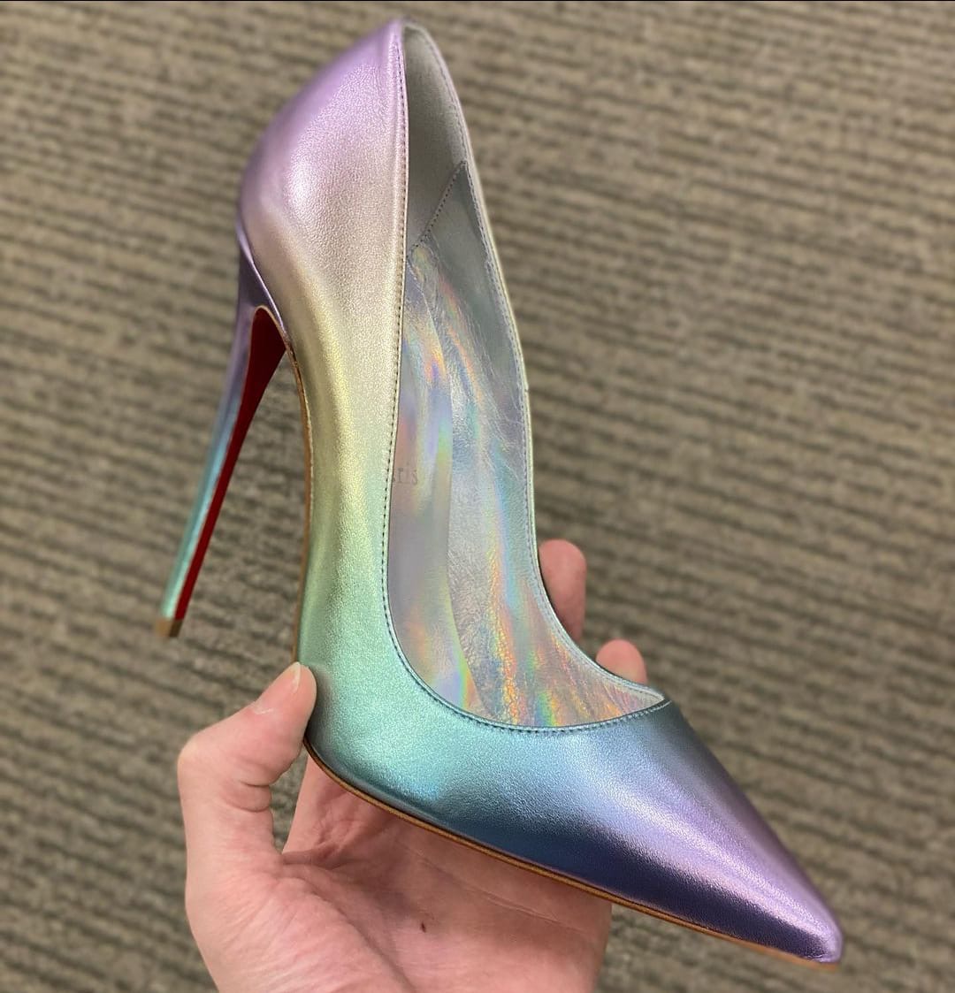 Zapato de tacón alto louboutin Colorido