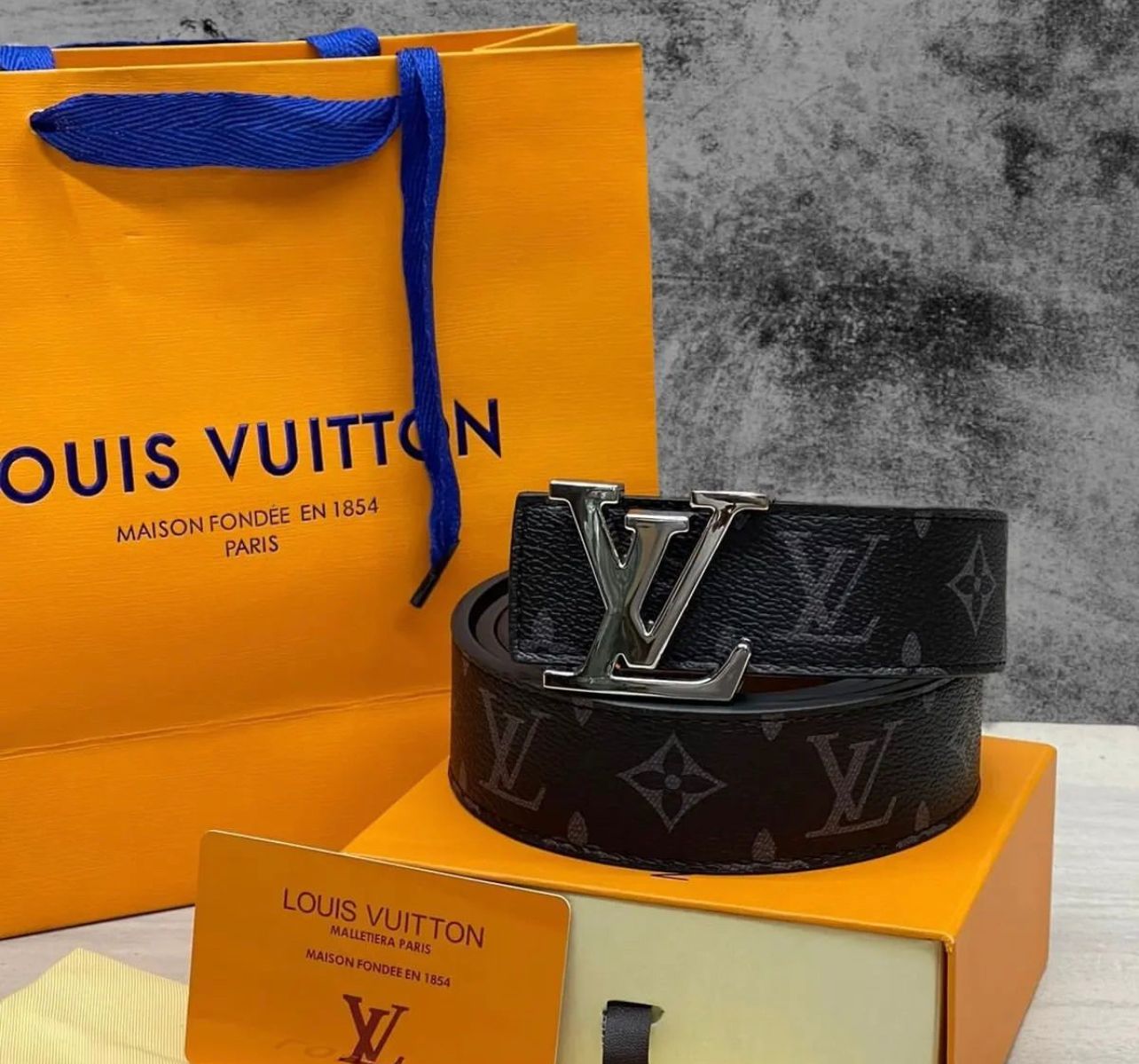 Cinturón Louis Vuitton