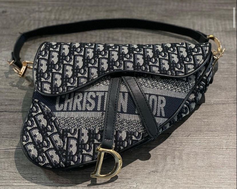 Bolso de Dior pequeño